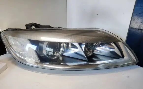 Audi Q7 4L Headlight/headlamp 4L0941004A 89312900