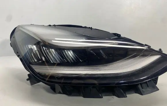 Tesla Model 3 Headlight/headlamp 107737640B