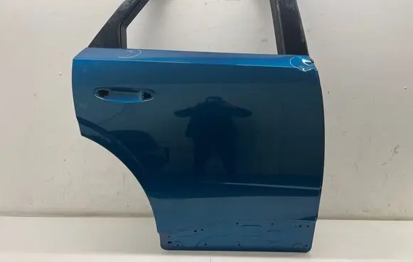 Peugeot 3008 III Rear door 