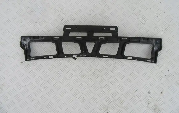 Mercedes-Benz C W205 Front bumper mounting bracket A2058853765