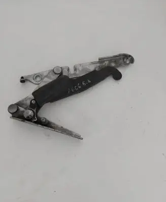 Audi A6 S6 C6 4F Tailgate/trunk/boot hinge 4F5827301A