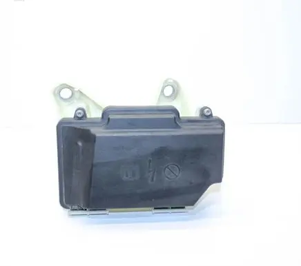 Mercedes-Benz C W205 Other engine bay part A2055402328 A2055400024