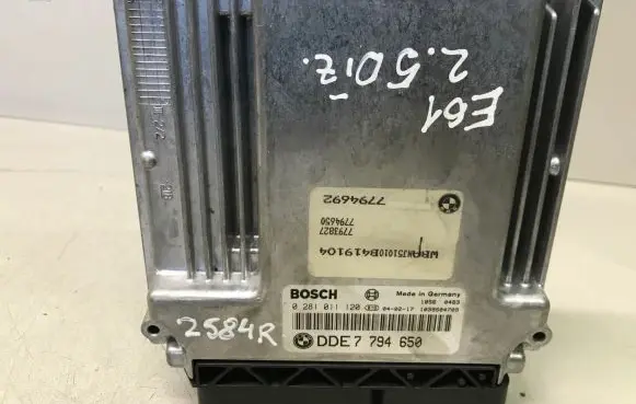 BMW 5 E60 E61 Engine control unit/module 7794692 DDE7794650 7793827