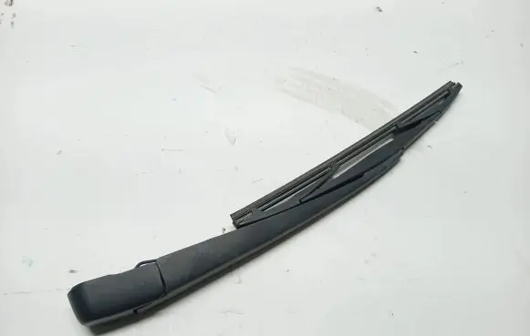Mazda 3 III Rear wiper blade arm