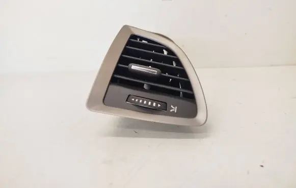 Opel Astra J Dashboard side air vent grill/cover trim 0752800201 13300549 28042010