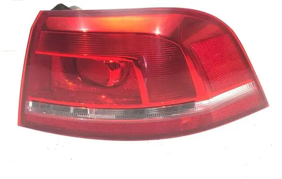 Volkswagen PASSAT B7 Rear/tail lights 3AF945096C