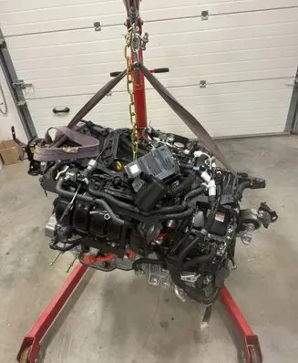 Toyota RAV 4 (XA50) Engine 220411