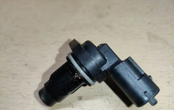 Hyundai i20 (PB PBT) Camshaft position sensor 393502B000