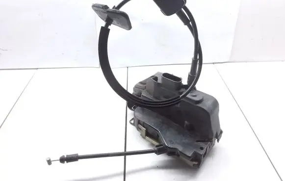 Nissan Primera Front door lock 050060 FRB487