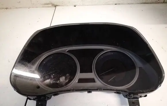 Speedometer (instrument cluster)