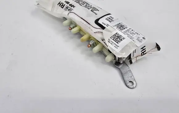 Skoda Superb B8 (3V) Seat airbag 3V0880242J 2806P1004048 630227900