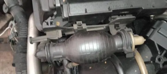 Peugeot 206 Mechanical fuel pump 