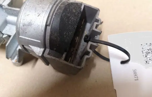 Ford Focus Ignition lock 3M513F880A