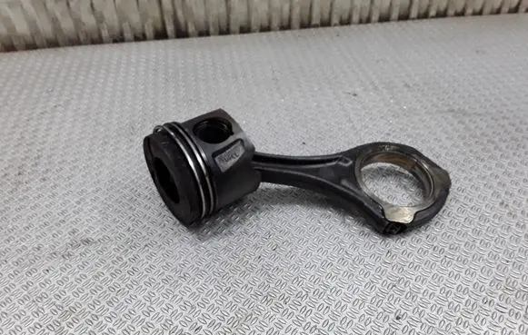 Mercedes-Benz E W211 Piston with connecting rod