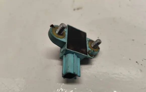 Audi A6 S6 C6 4F Airbag deployment crash/impact sensor 4F0955557