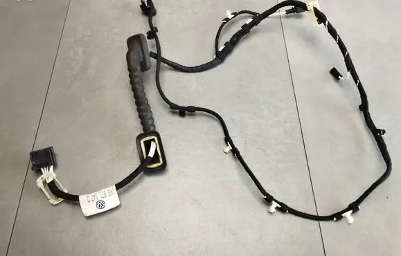 Volkswagen Scirocco Tailgate/trunk wiring harness 1K8971147D