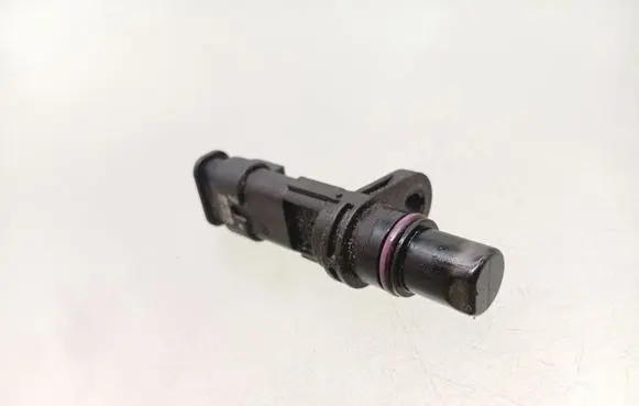 Volkswagen Golf VII Camshaft position sensor 04L907601
