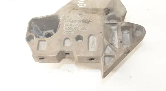 Volkswagen PASSAT B6 Engine mounting bracket 06F199207H