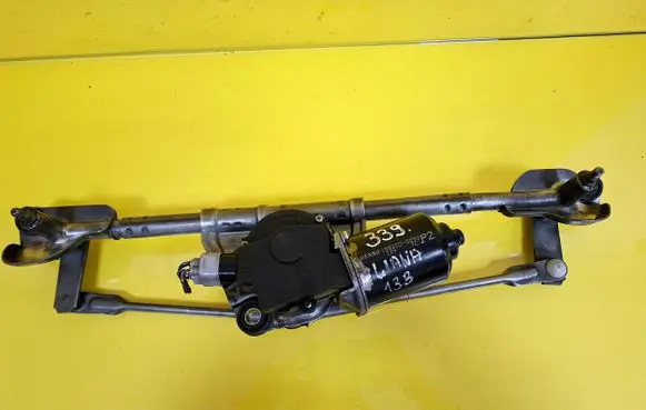 Suzuki Liana Front wiper linkage and motor 1592005592