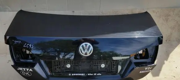 Volkswagen Jetta VI Tailgate/trunk/boot lid