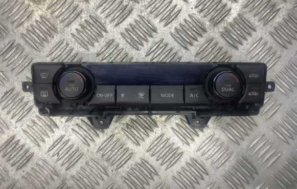 Mercedes-Benz X-class W470 Climate control unit 275005XA1A 7505XA1A