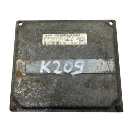 Ford Focus Engine control unit/module 6S6112A650GD 4DLD S120977313D