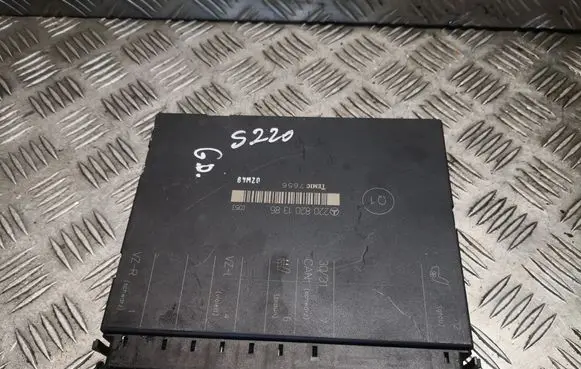 Mercedes-Benz S W220 Seat control module A2208201385 2208201385