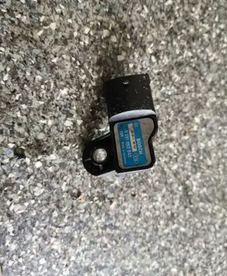 Opel Insignia A Air pressure sensor 0281002845