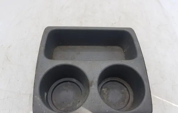 Cup holder front