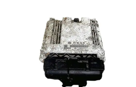 Volkswagen Touareg I Engine control unit/module 070906016DE