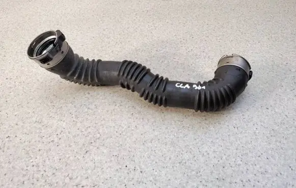Mercedes-Benz CLA C117 X117 W117 Intercooler hose/pipe A2465200101