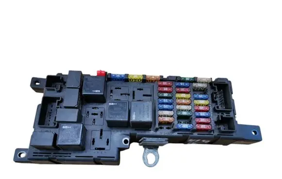 Volvo V70 Fuse box set 518322326 8637841