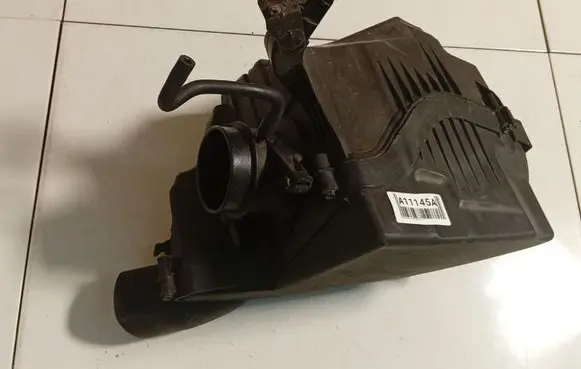 Ford Grand C-MAX Air filter box BV619C679CA