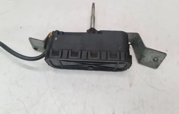 Volvo XC70 Headlight wiper motor 8620959 0390206219