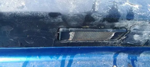 Peugeot 607 Number plate light