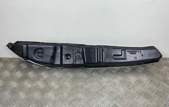 Jeep Grand Cherokee WL Fender foam support/seal 68860887AA
