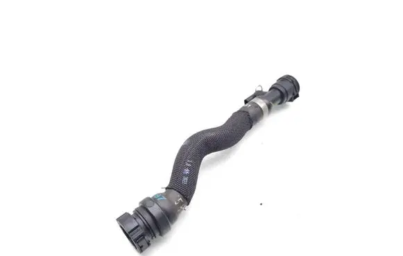 Engine coolant pipe/hose