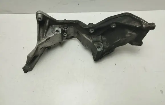 Volvo V60 Generator/alternator bracket 31367268