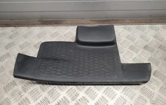 Dodge Durango III Rear sill trim cover 1NC84DX9AD 1NC84TRMAD