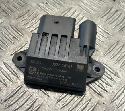 Mercedes-Benz ML W164 Glow plug pre-heat relay 0522140709