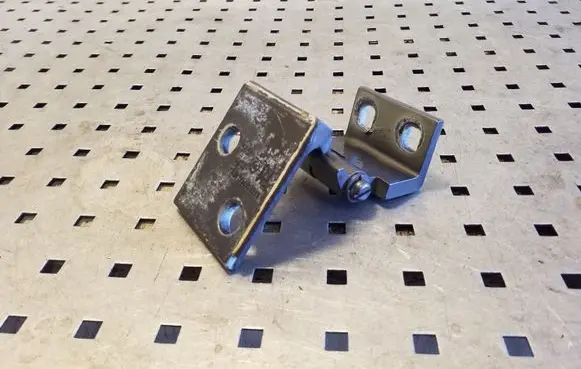 BMW X5 E53 Front door upper hinge 415182651499 82651499