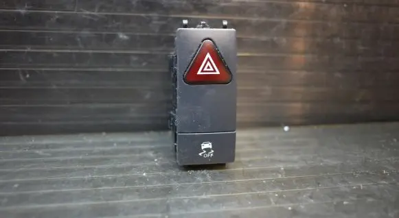 Mercedes-Benz E W212 Hazard light switch 2129051000