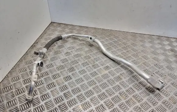 Air conditioning (A/C) pipe/hose