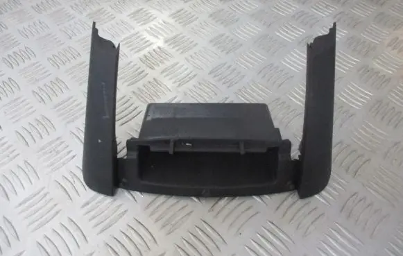 KIA Ceed Glove box
