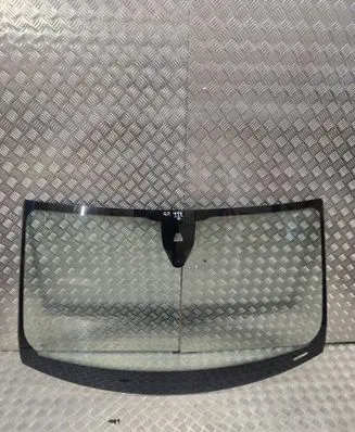 Audi Q7 4M Front windscreen/windshield window 