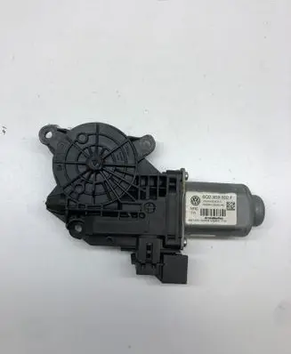 Volkswagen Polo IV 9N3 Front door window regulator motor 6Q2959802F