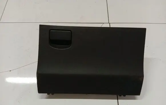 Toyota Yaris Glove box 555500D060 55550-0D060