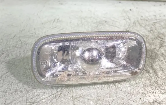Audi A4 S4 B7 8E 8H Front fender indicator light 8e0949127