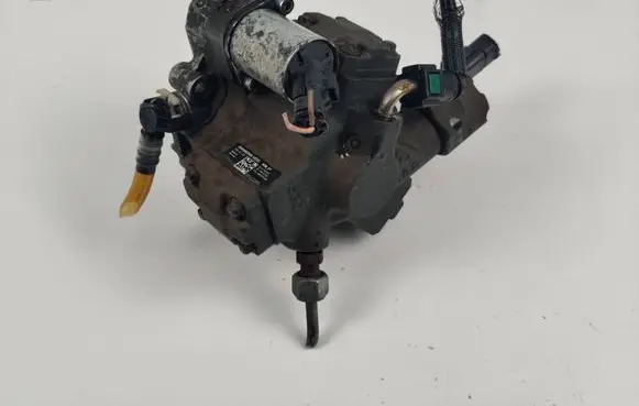 Ford Mondeo MK IV Fuel injection high pressure pump 9685705080 A2C27100268