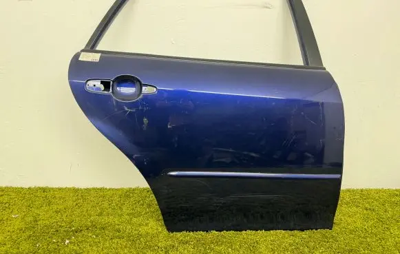 Mazda 6 Rear door